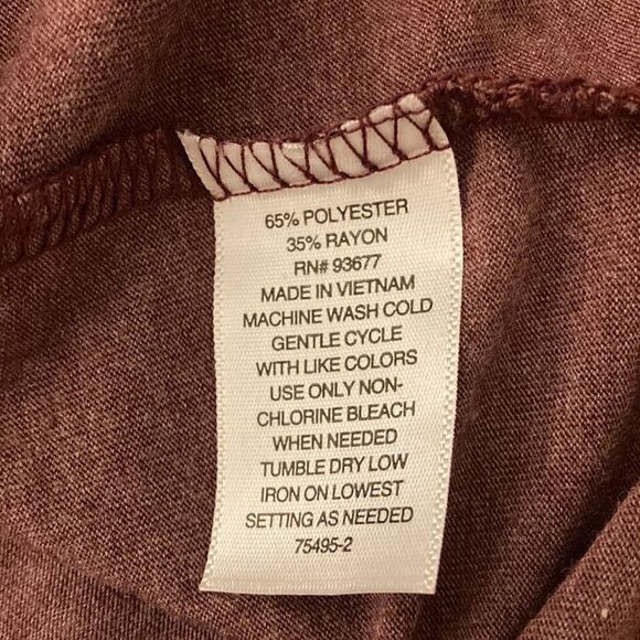 Arizona Jean Co NWT Women’s Long Sleeve Top in Dark Ruby. Size XL. - Picture 8 of 10